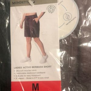 Ladies active Bermuda shorts